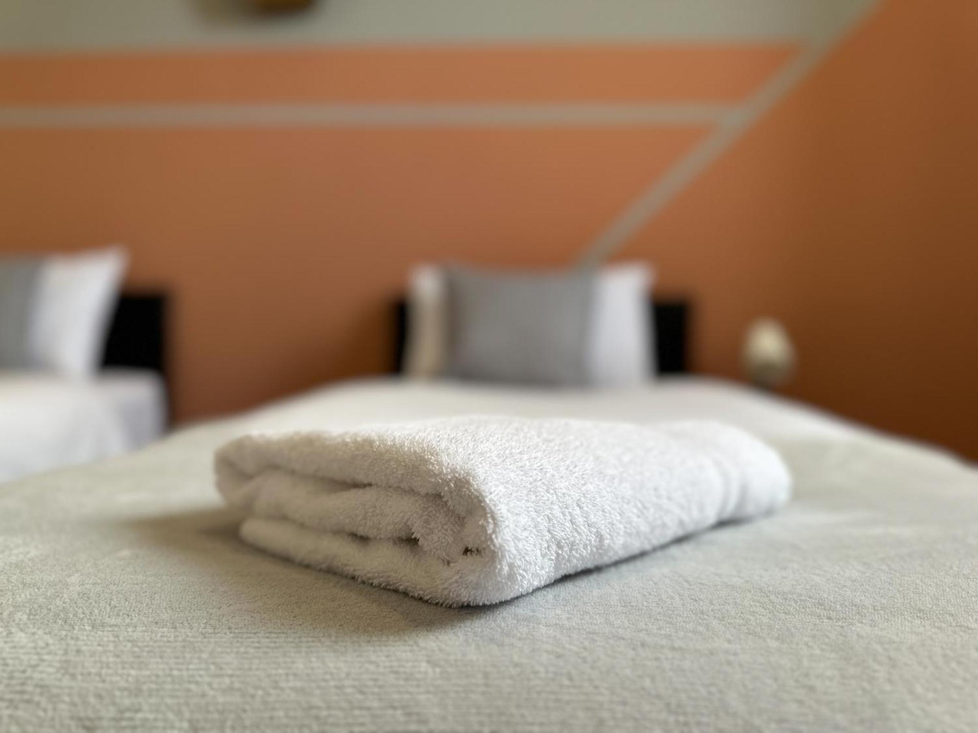 Great Offers On Long Stays!! Laluna Apartments Gateshead Exteriör bild
